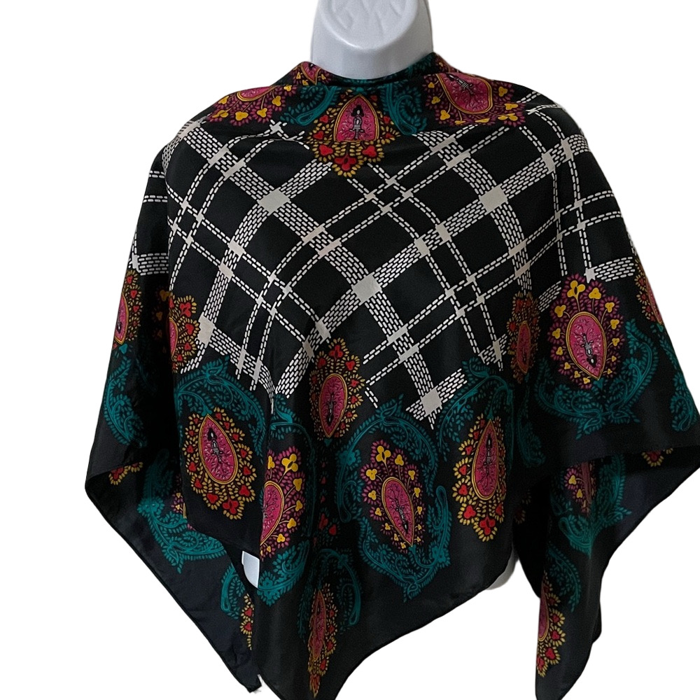 Diane Von Furstenberg Silk Vibrant Design Scarf